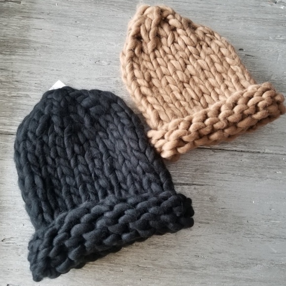 CHUNKY KNIT BEANIE - HAT Gift - Picture 3 of 4